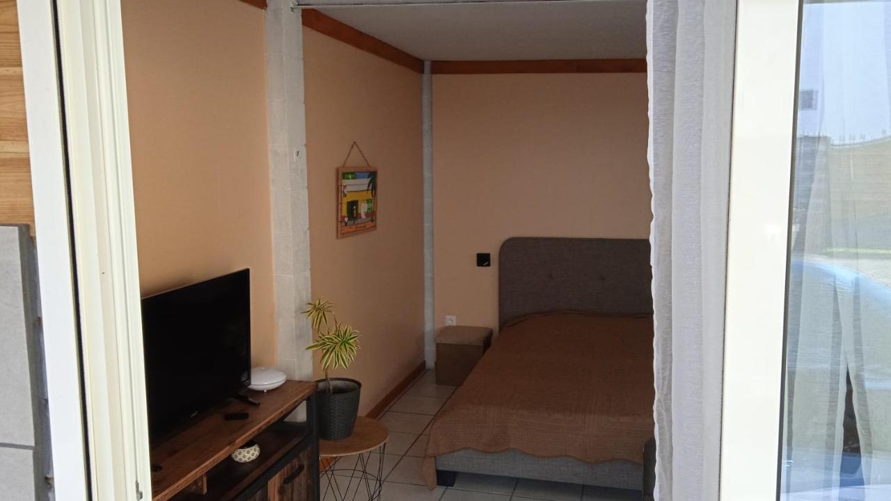 Chez Fred A Saint Andre Apartment Екстериор снимка